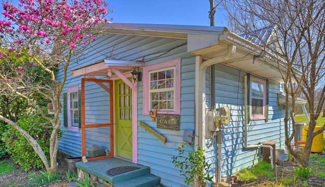 Charming Chattanooga Cottage ~ 2 Mi to St Elmo!