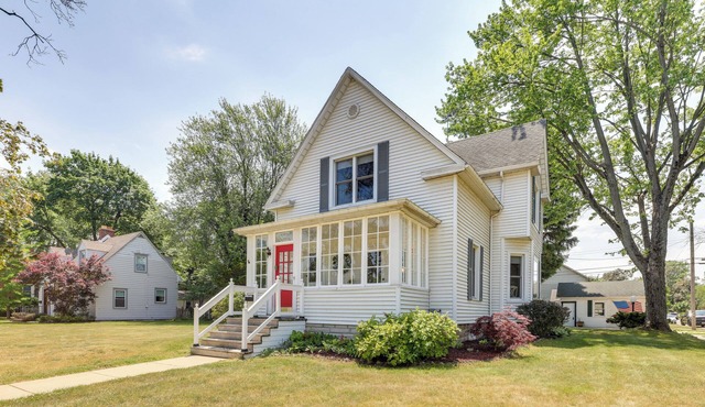 Charming Chesterton Home: w/Idyllic Location!