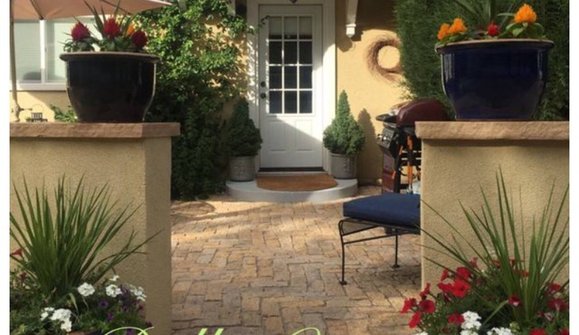 Charming Cheyenne Cañon Cottage, Steps To The Broadmoor & Seven Falls!