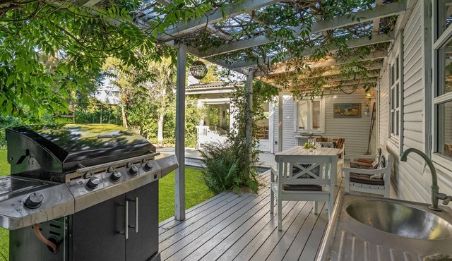 Charming, child-friendly with large eat-in kitchen that allows the whole family to get together.