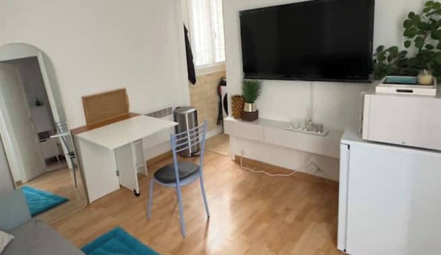 Charming City Retreat