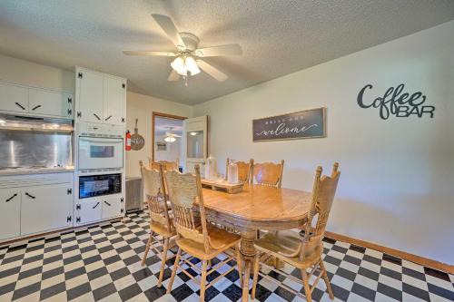 Charming Clayton Home ~ 4 Mi to Sardis Lake!