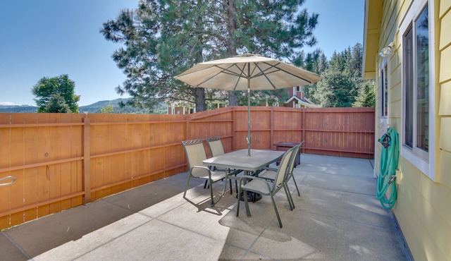 Charming Cle Elum Home w/Patio: 5 Mi to Dtwn!