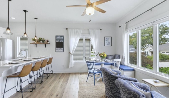 Charming Clear Lake Cottage