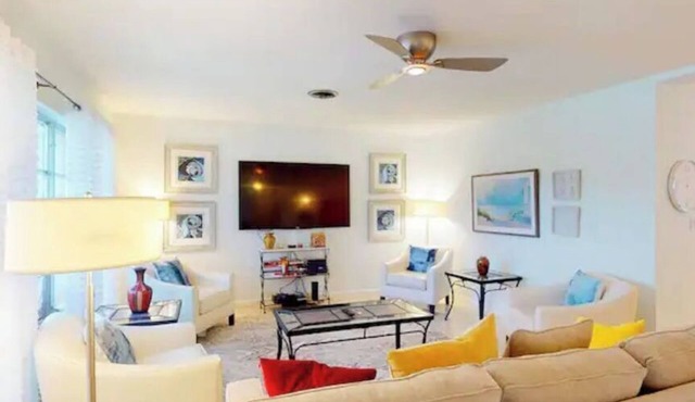 Charming Clearwater Family Home w pool