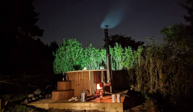 Charming countryside escape 1 hour from Paris with hot tub