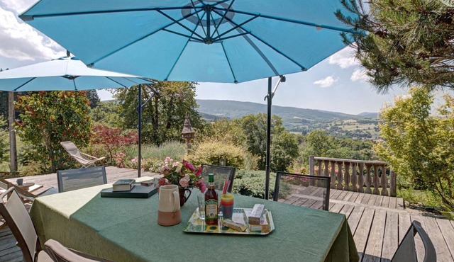 Charming cottage with private sauna and fireplace