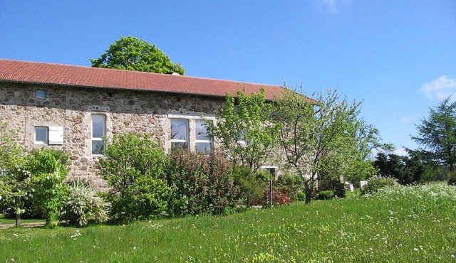 Charming cottage near ski trails, 2 bedrooms