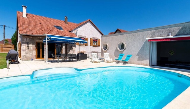 Charming cottage with private pool and jacuzzi in the Vosges