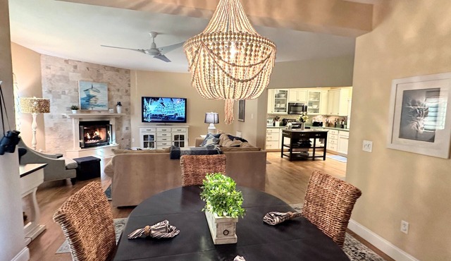 CHARMING COASTAL CONDO IN THE HEART OF THE VILLAGE - WALK EVERYWHERE!