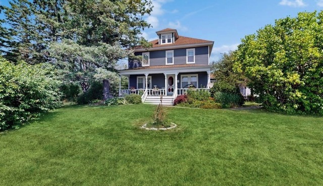 Charming Coastal Retreat with Ocean Views, Porch and Private Cabin