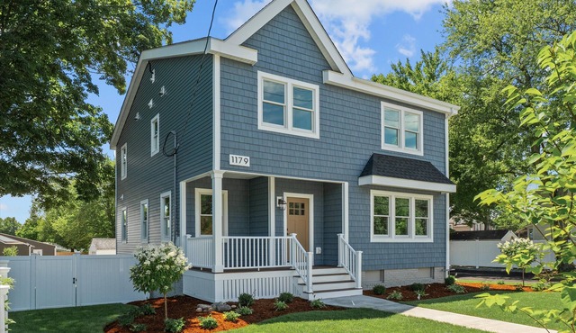 Charming Colonial, 5 Bedrooms, 3 Full Baths, 3,200 + Sq Ft, Finished Basement