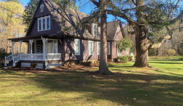 Charming colonial home in Oneida Castle