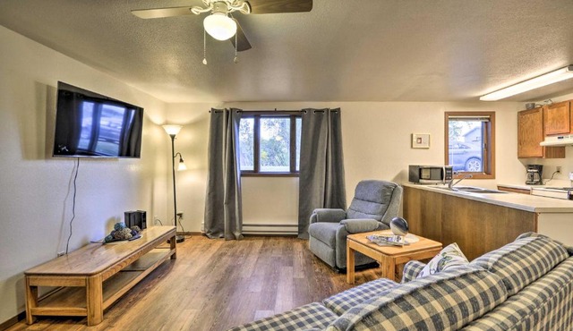 Charming Columbus Apt Along Yellowstone River