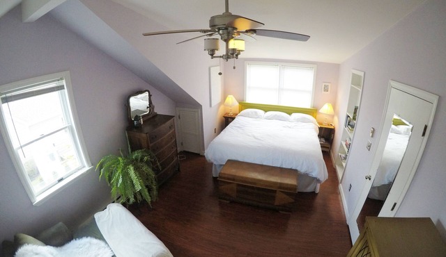 Charming Comfortable Family Getaway with Heated Salt Swimming Pool
