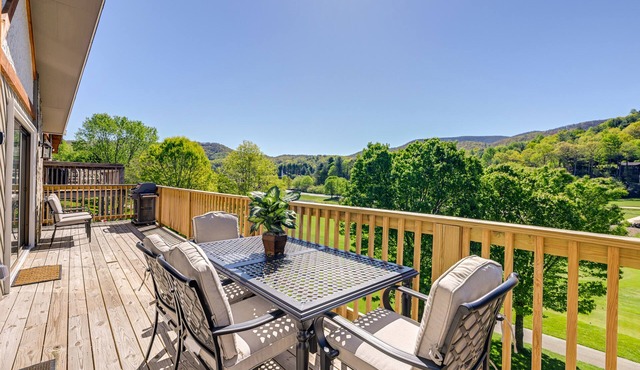 Charming Condo on Sky Valley Golf Course!