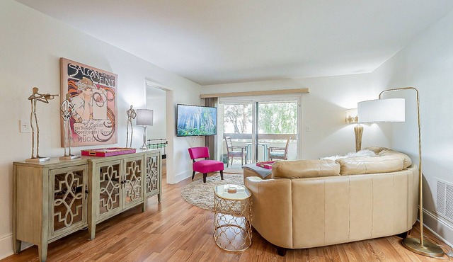 Charming Condo in Paradise Valley!