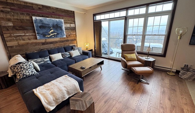 Charming condo with a huge view at 8min skiing mountain - pool and tennis !