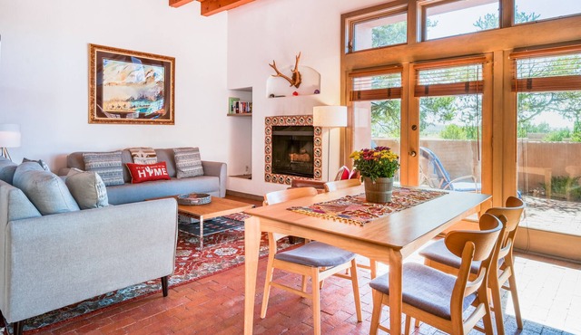Charming condo with fireplace, patio, grill, W/D, & pool - quiet location