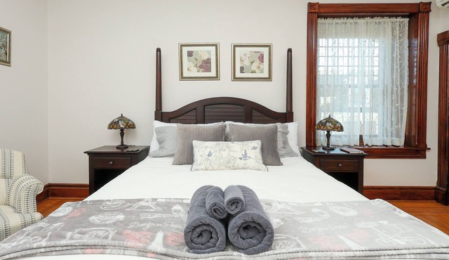 Charming Conshohocken B+B Near Philly