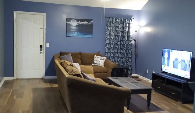 Charming Corporate/short term property all utilities included pet friendly