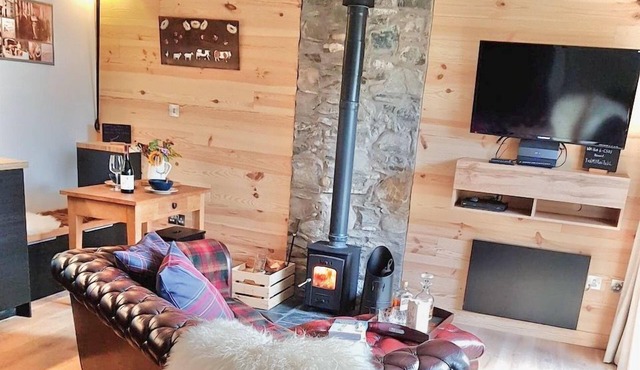 Charming & cosy Cairngorms retreat for 2 - The Bakehouse, Newtonmore