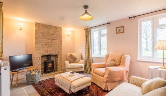Charming & Cosy - Whooper Cottage