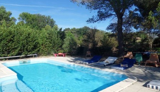 Charming cottage on the banks of the Hérault