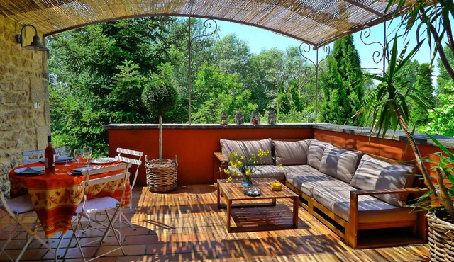 Charming cottage in an 18th century Provençal farm, Laurier
