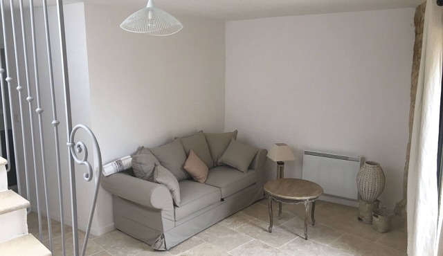 Charming cottage in the heart of the village, terraces, shaded patio