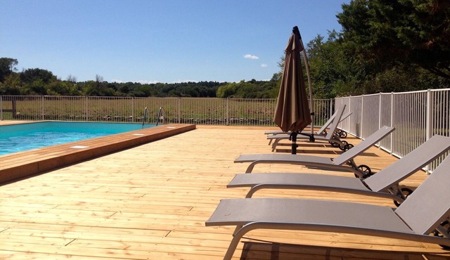 Charming cottage for 4 or 5 people in an old mas of character