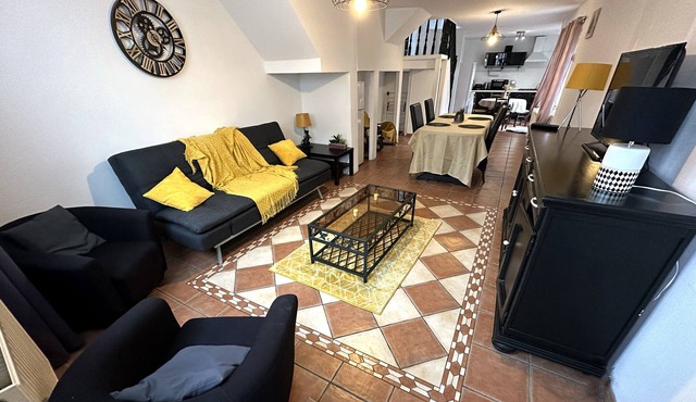 Charming Cottage in a Converted Farmhouse with Wi-Fi