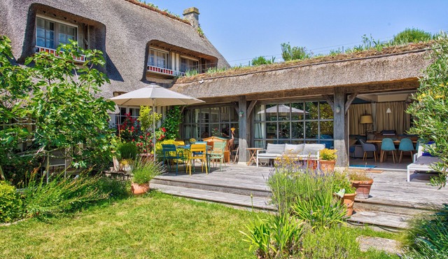 Charming cottage 100 m from Deauville beach
