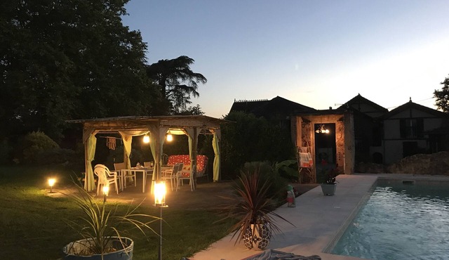 Charming cottage 2km from the Nogaro circuit in a beautiful Gers farmhouse