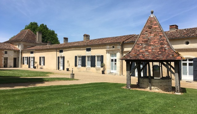 Charming cottage 4 to 6 people + chartreuse fish from the XVII to GRIGNOLS Dordogne