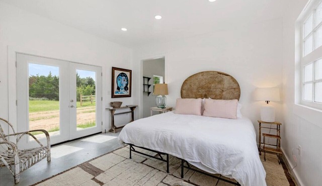 Charming Cottage, 5 Minutes to Round Top!