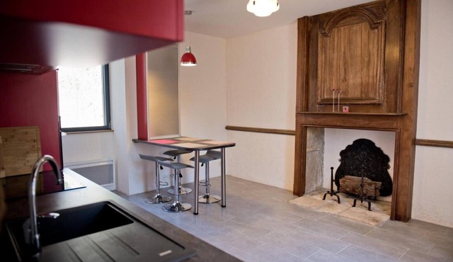 Charming cottage 8 people . .