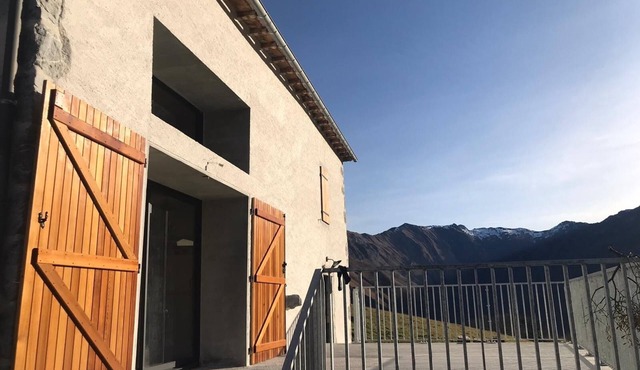 Charming cottage at the top of Col d'Ichère