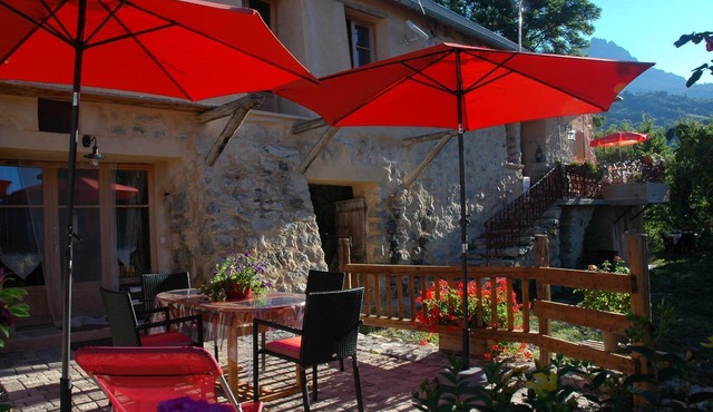 Charming cottage due south gates of Queyras, Ecrins and Embrun