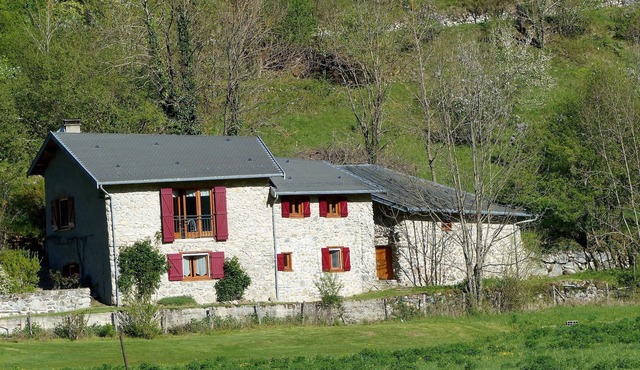 charming cottage for 6 people