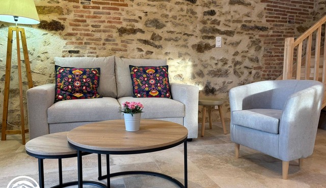 Charming Cottage in Vendée, 3 Bedrooms, Parking Included