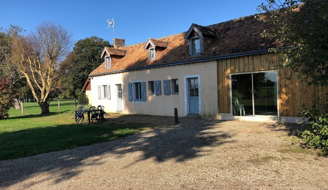 Charming Cottage Near 24H Le Mans, 3 Bedrooms, Garden, and Ping-Pong