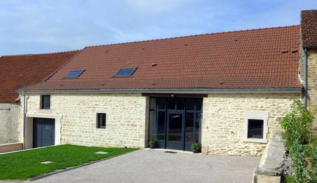 Charming Cottage in Haute-Marne: 3BR, Terrace, Near Forests & Rivers, Welcoming Hosts