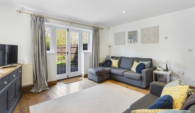 Charming Cottage in Quorn with optional HOT TUB package