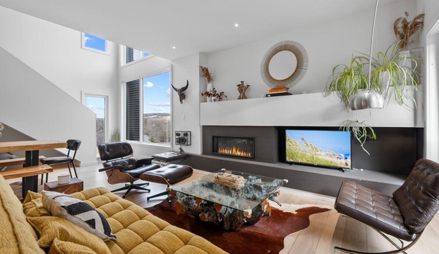 Charming cottage in Frelighsburg, perfect for nature, skiing, and wine lovers!