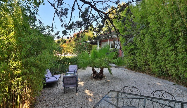 Charming Cottage in a private residence with pool - Beaches walking distance