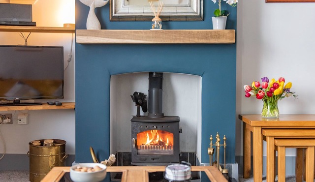 Charming cottage in a great location in Dover, just 10 minutes walk from the beach