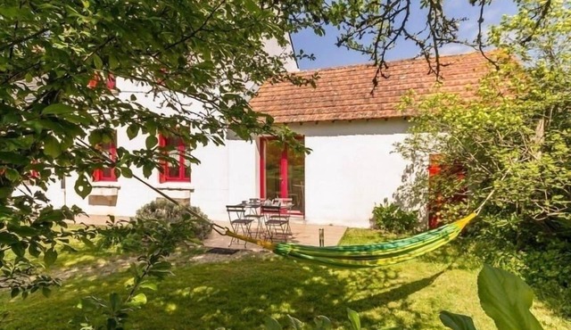 Charming Cottage in Brière Park with Private Garden and Modern Amenities