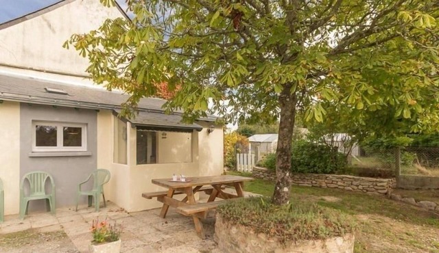 Charming Cottage in Countryside, 25 km from Beach, Wi-Fi, Baby Gear, Pet Friendly