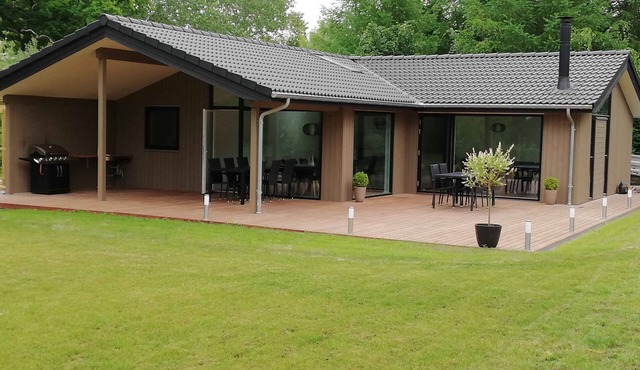 Charming cottage in Fjellerup with indoor spa